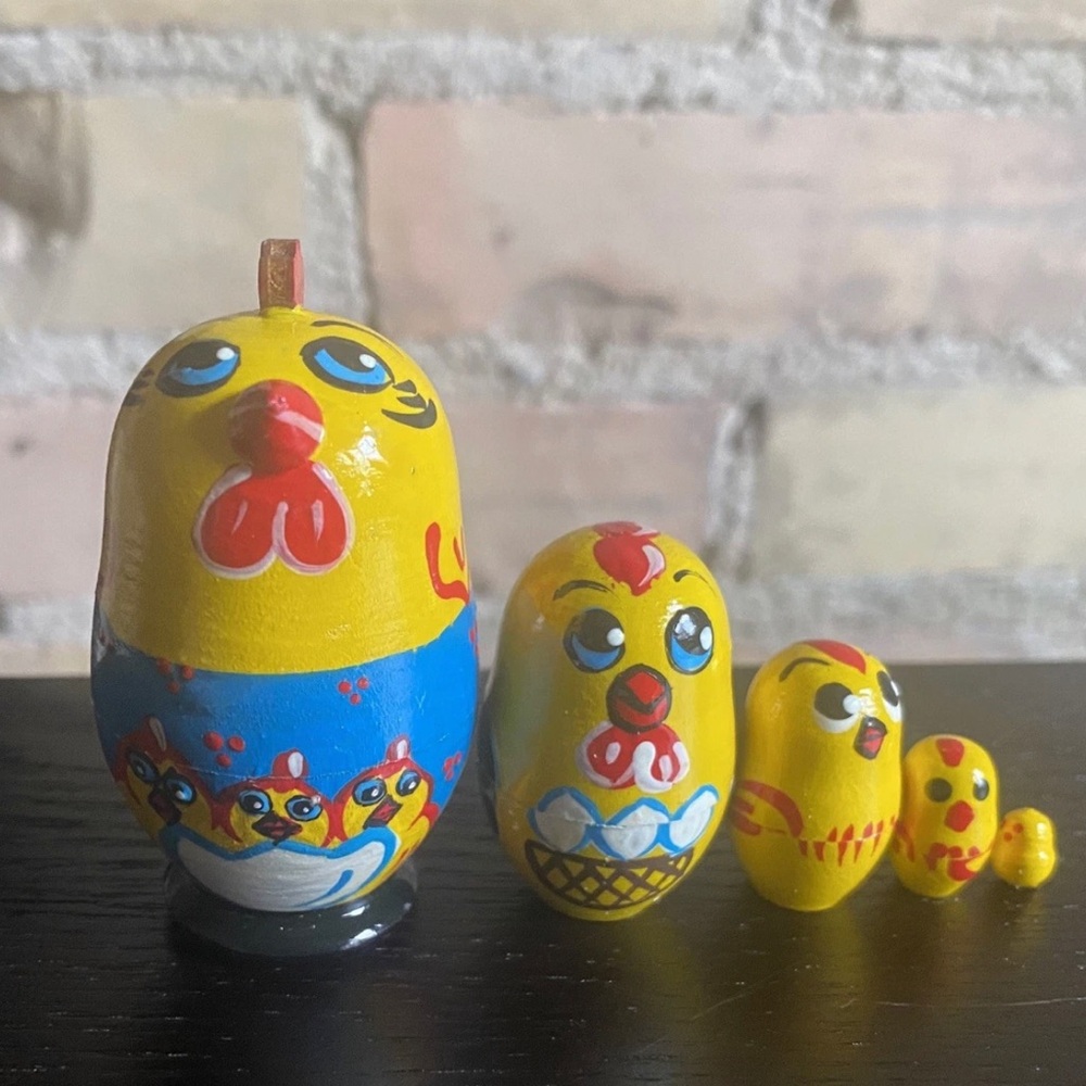 Colorful Nesting Chicken Dolls 5 Pieces Miniature